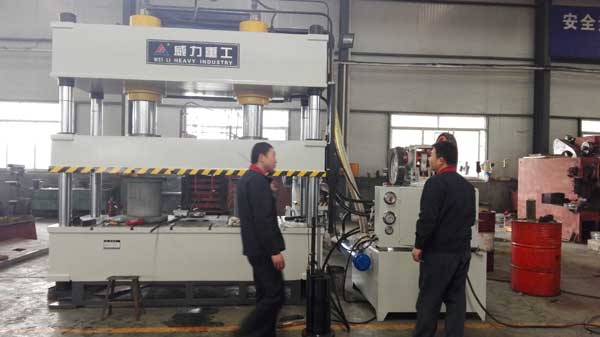 紙張壓花液壓機調試